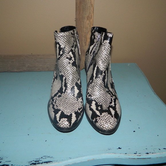 Dr. Scholl’s Morgan Snake Wedge Bootie Size 8M - Picture 3 of 9